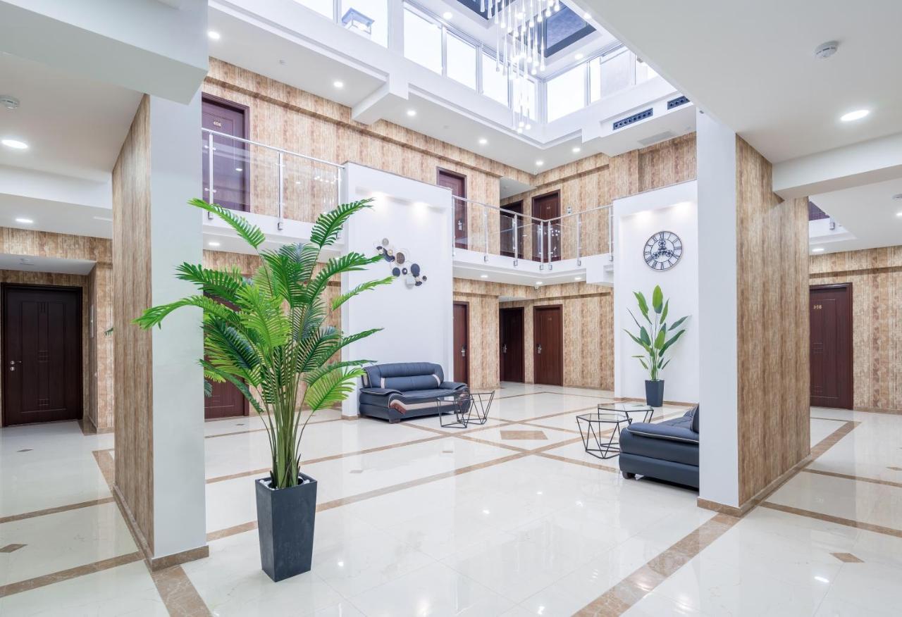 Aura Hotel Tbilisi Exterior photo