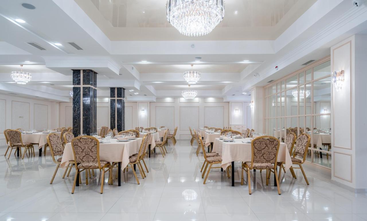 Aura Hotel Tbilisi Exterior photo