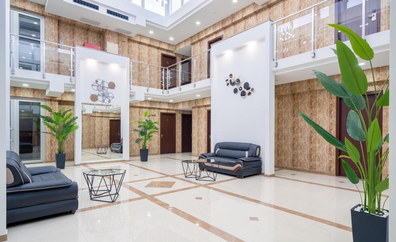 Aura Hotel Tbilisi Exterior photo